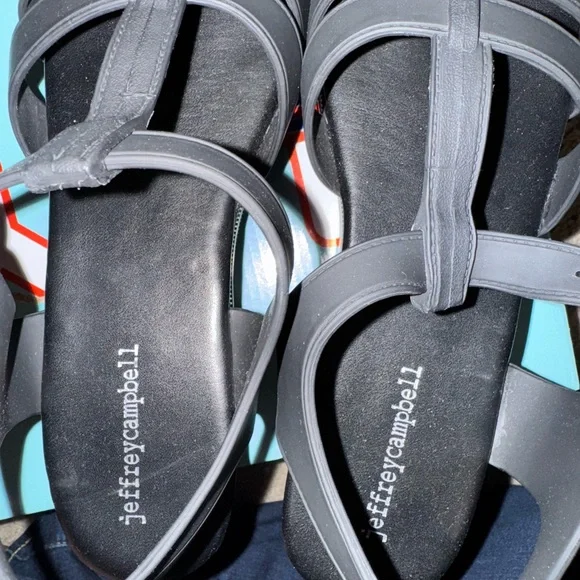 Jeffrey Campbell Platform fisherman jelly sandal. Women's Size 9 matte black - Picture 6 of 7